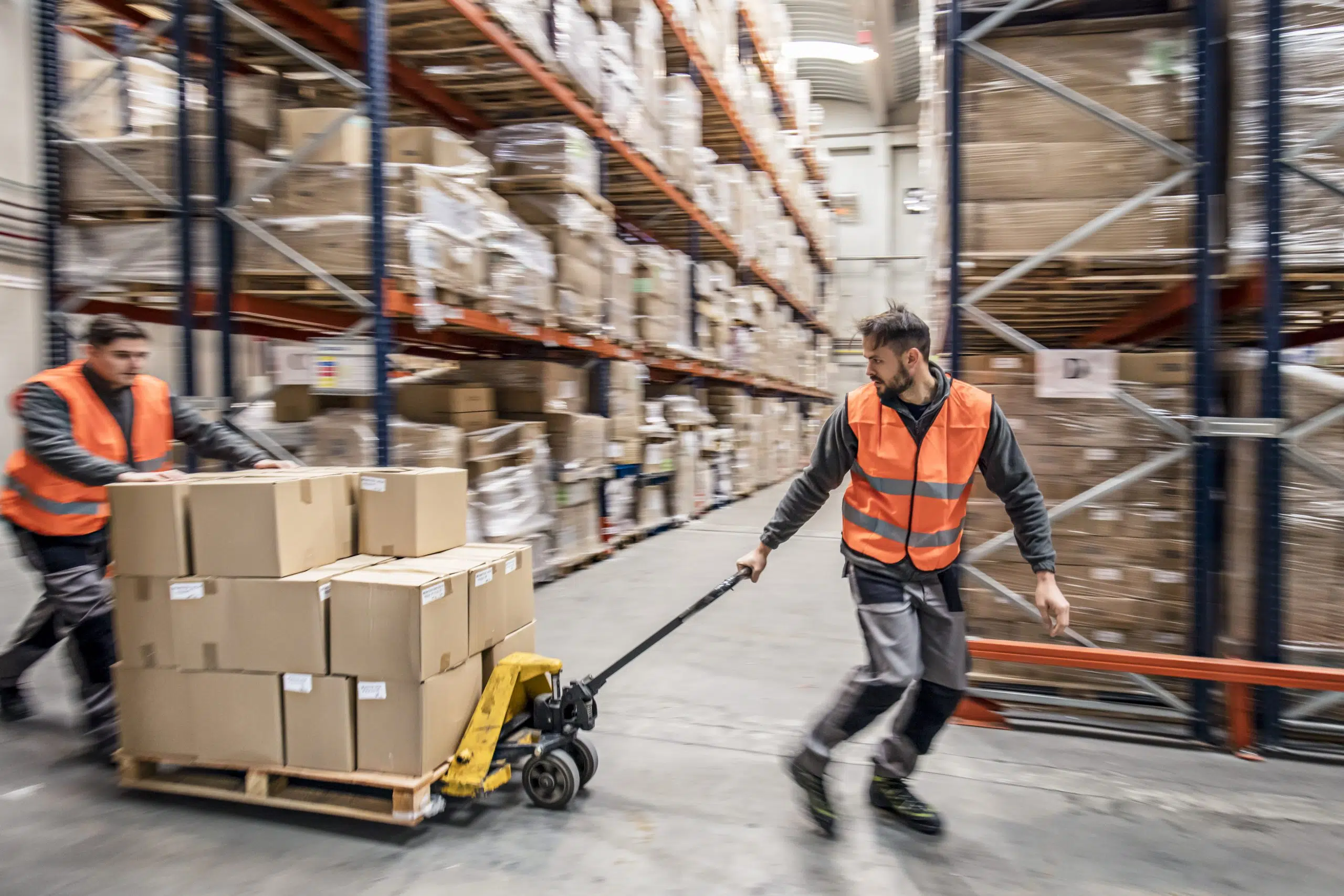 découvrez les principes essentiels de la manutention pour optimiser la sécurité et l'efficacité de vos opérations logistiques. apprenez les meilleures pratiques, techniques et normes à respecter pour réduire les risques et améliorer la productivité.