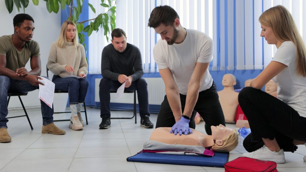 découvrez les retours d'expérience des formateurs en secourisme : des témoignages inspirants et des conseils pratiques pour améliorer vos compétences en premiers secours.