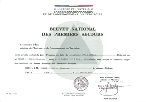 découvrez nos formations en certifications de secourisme, conçues pour vous préparer à agir efficacement en cas d'urgence. obtenez les compétences nécessaires pour sauver des vies et réagir rapidement grâce à nos cours certifiés, accessibles à tous les niveaux.